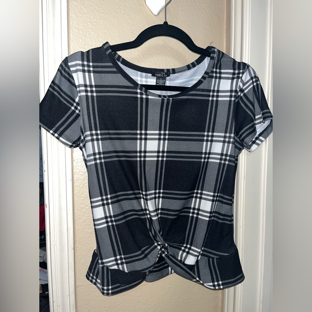 Rue 21 Plaid Shirt Size Small